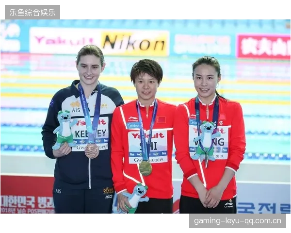 跳水女子三米板：中国包揽金银，世界瞩目